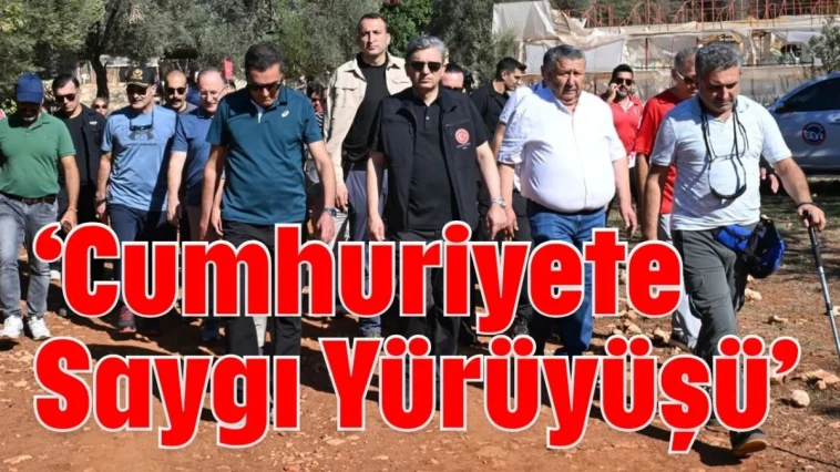 ‘Cumhuriyete Saygı Yürüyüşü’