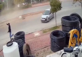 Döşemealtı’nda iki otomobil çarpıştı: 2 yaralı