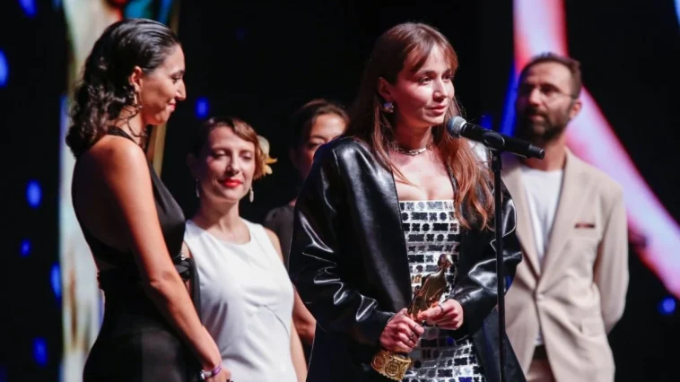 Emek ödülleri Çiçekoğlu ve Baydar'a