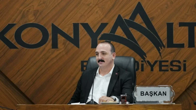 Eylül Ayı Konyaaltı Meclisinde duygusal anlar