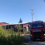 Gıda deposundaki yangında hasar büyük