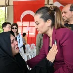 Gözyaşlarıyla toprağa verildi