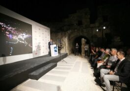 SİDE'DE TARİH GECE MÜZECİLİĞİYLE AYDINLANIYOR