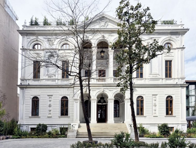 KONAKLAMA DENEYİMİNİN ZİRVESİ: SOHO HOUSE İSTANBUL