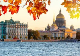SONBAHARDA ST. PETERSBURG’UN KANALLARINDA TARİHLE BAŞ BAŞA