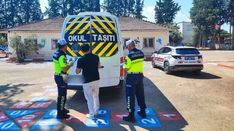 Jandarma'dan okul servislerine denetim