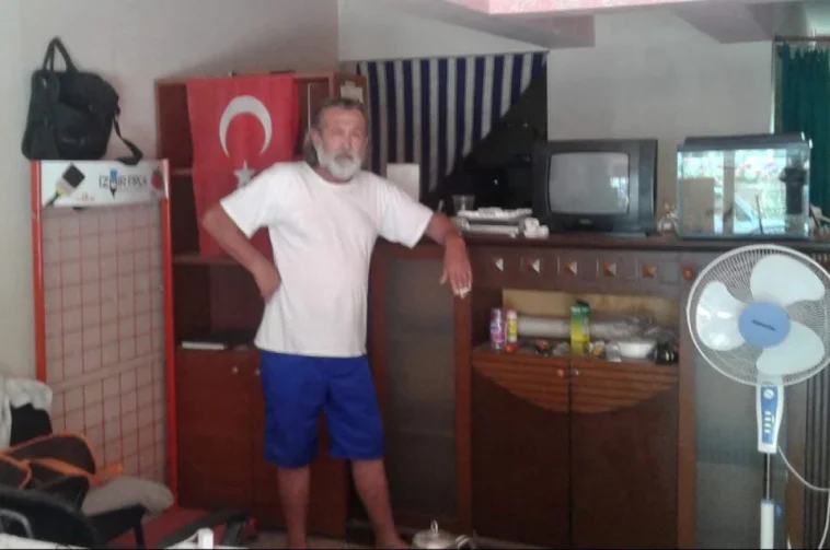 Kepez'de  merdivenden düşüp, öldü