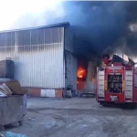 Polyester fabrikasında yangın