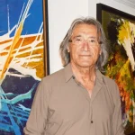 Rusya’dan döndü, Antalya’da sergi açtı