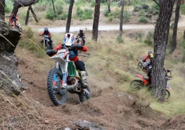 Sea to Sky öncesi Mario Roman’dan gençlere enduro eğitimi