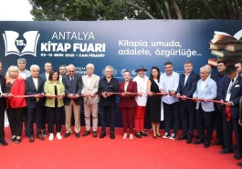 15. Antalya Kitap Fuarı kapılarını açtı