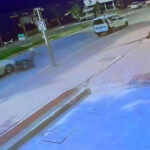 Otomobili üzerine sürdüğü motosikletlinin ölümüne neden olduğu anlar kamerada