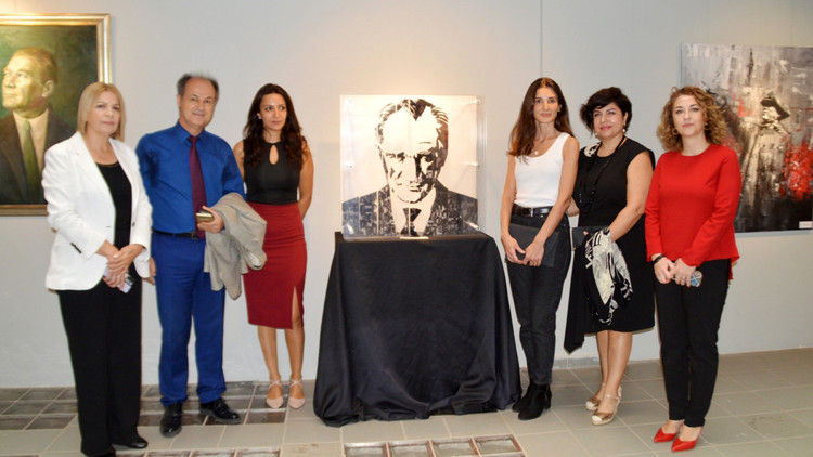 Cumhuriyetin renkleri sergisi