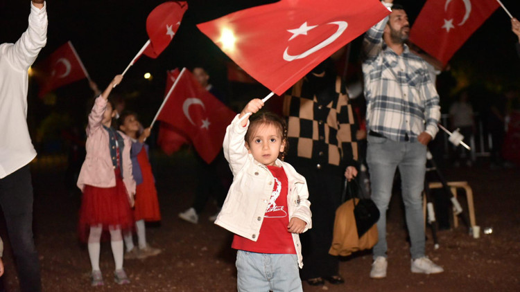 Kepez’de Cumhuriyet ve Bilimle Gece Gözlemi