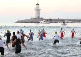Alanya Triatlonu'nda kıyasıya rekabet yaşandı