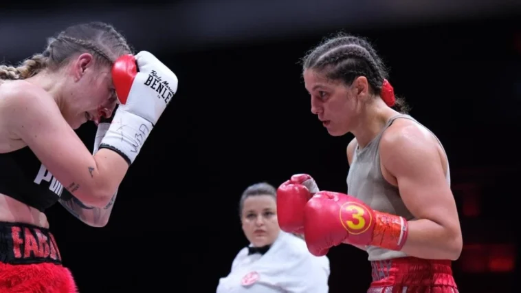 ALKÜ’lü öğrenci altın kemerin sahibi oldu