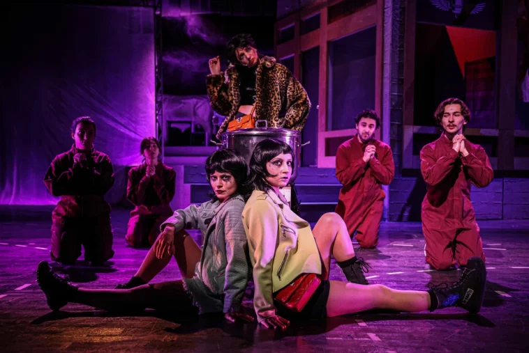 Antalya perdelerini açıyor