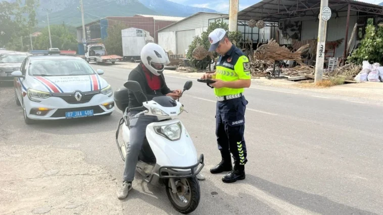 Antalya’da 1 haftada 17 bin motosiklet denetlendi