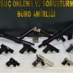 Antalya'da 30 adrese eş zamanlı baskın