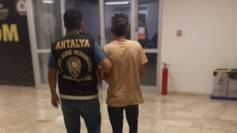 Antalya'da asayiş uygulamalarında 213 şahıs tutuklandı