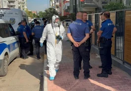 Antalya’da genç öğretmen evinde ölü bulundu