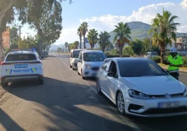 Antalya'da kural tanımayan sürücülere ceza yağdı