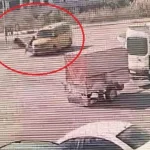 Antalya'da taksi ile çarpışan motosikletli yaralandı