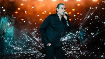 Antalya’da yağmurlu akşamda Haktan coşkusu