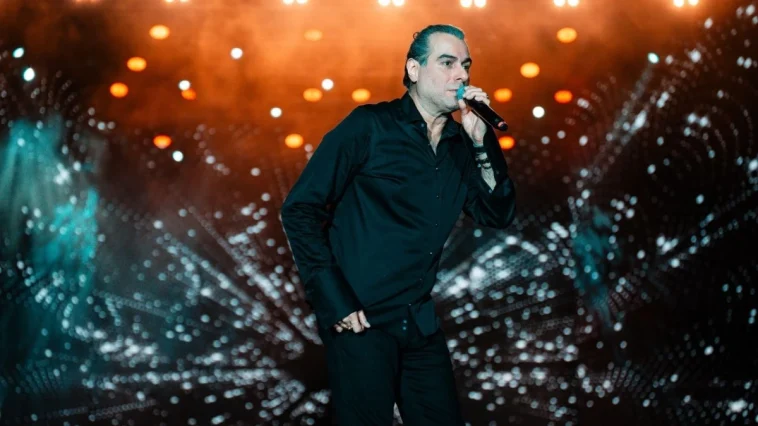 Antalya’da yağmurlu akşamda Haktan coşkusu