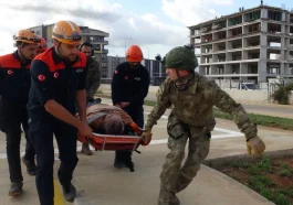 Antalya’da zirve yürüyüşü ölümle bitti