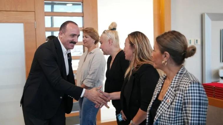 Başkan Kotan, kadın muhtarlarla buluştu