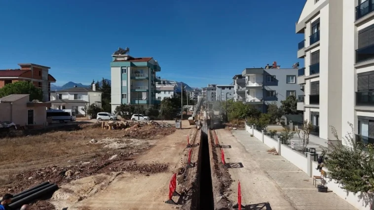 Büyükşehir’den Döşemealtı’na 124 kilometre yeni kanalizasyon hattı