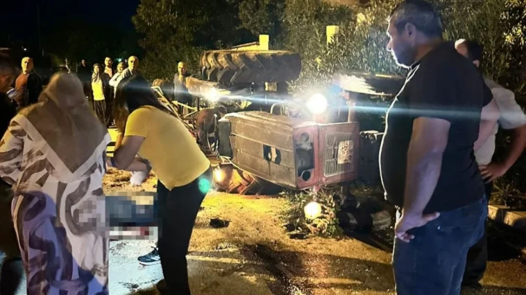 Devrilen traktörün sürücüsü hayatını kaybetti