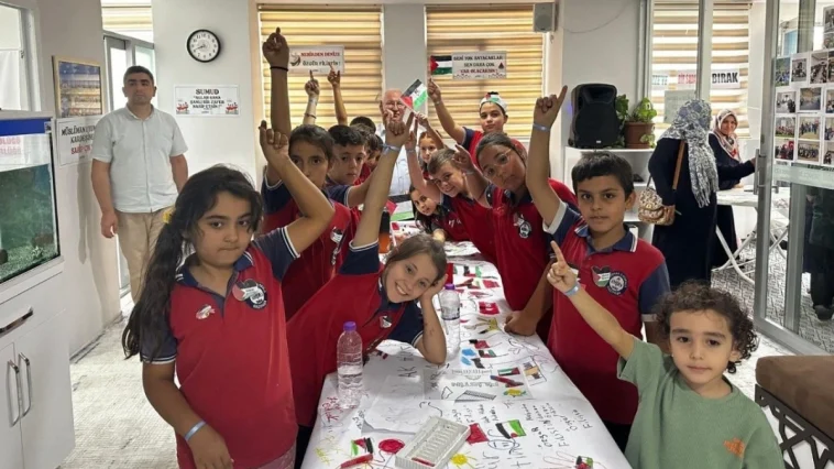 Gazipaşa'da Filistinli çocuklar için resim etkinliği düzenlendi