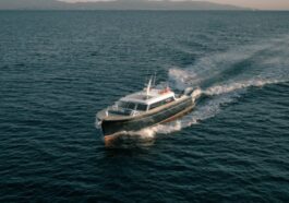 THE PENINSULA ISTANBUL’UN LÜKS MOTOR YATI PEN 1 İLE BOĞAZ’DA EŞSİZ ULAŞIM DENEYİMİ