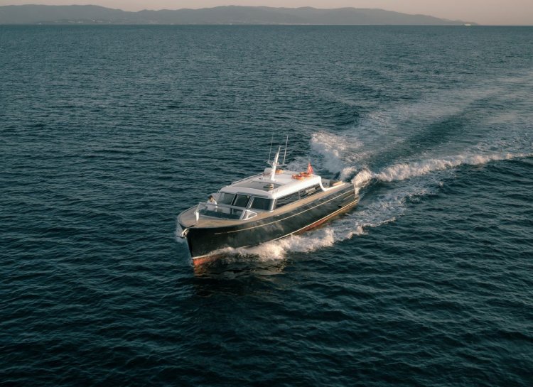 THE PENINSULA ISTANBUL’UN LÜKS MOTOR YATI PEN 1 İLE BOĞAZ’DA EŞSİZ ULAŞIM DENEYİMİ