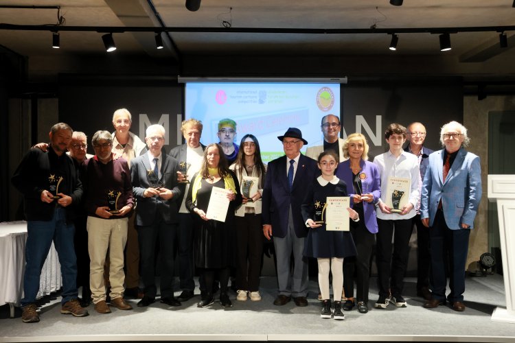 'TURİST BAKIŞIYLA İSTANBUL' KONULU KARİKATÜR YARIŞMASI ÖDÜLLERİ SAHİPLERİNİ BULDU