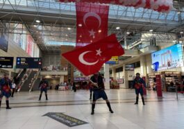 FRAPORT TAV ANTALYA HAVALİMANI’NDA CUMHURİYET COŞKUSU