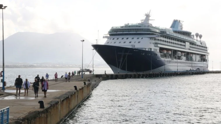 İngilizler kruvaziyerle Alanya'da