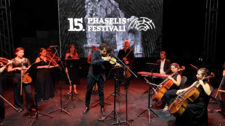 Kemer'de Phaselis Festivali başladı