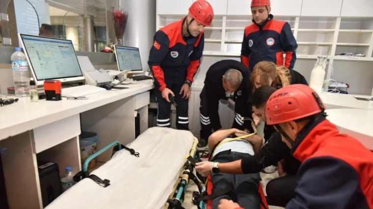 Kepez Belediyesi’nden gerçeğini aratmayan tatbikat