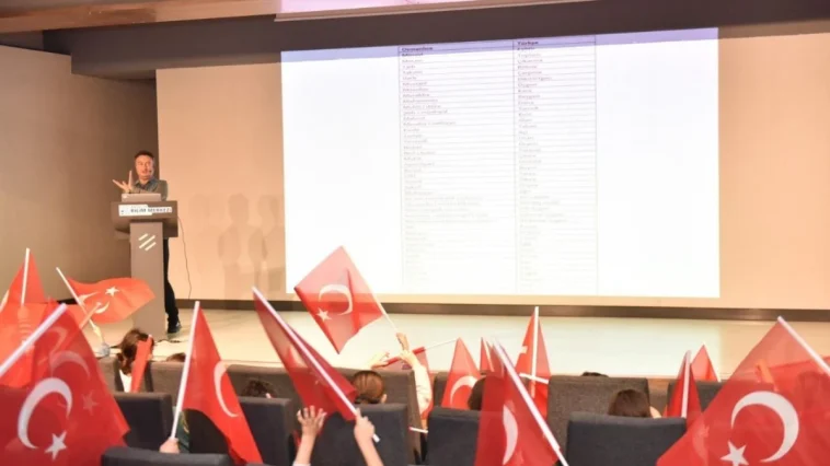 Kepez’de Cumhuriyet Bayramı’nda 'Atatürk ve Bilim' konuşuldu