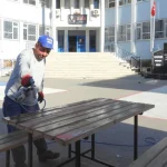 Kepez'de okulları yenileme çalışmaları sürüyor