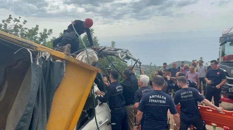 Kontrolden çıkan kamyon kaza yaptı: 1 ölü, 1 yaralı