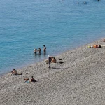 Konyaaltı Sahili'nde kasım ayında deniz keyfi