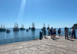 Kruvaziyer gemisi Alanya’ya binlerce turist getirdi