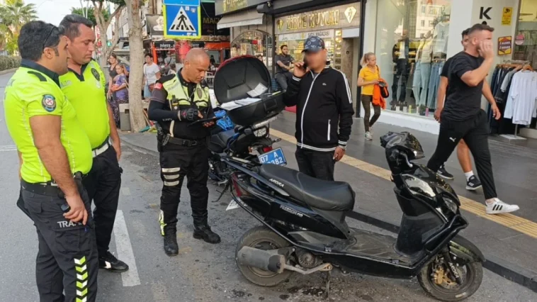 Manavgat’ta motosiklet otomobile çarptı: 41 bin TL ceza