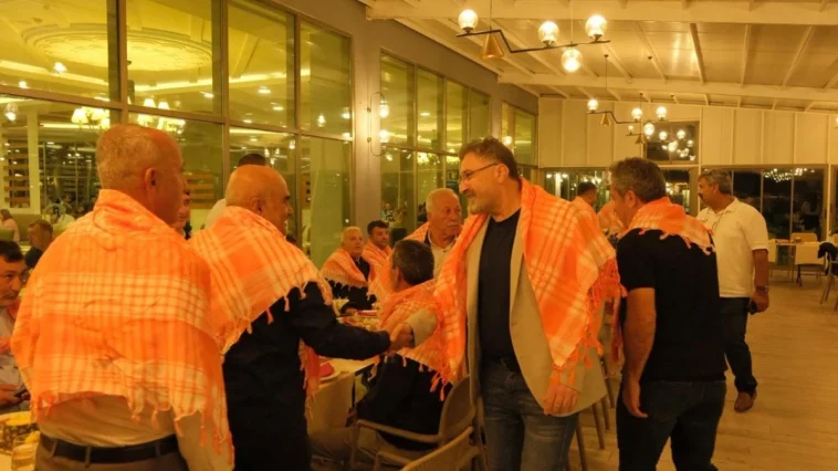 Serik'te muhtarlara anlamlı kutlama