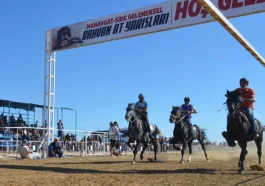 Side'de Geleneksel Rahvan At Yarışları yapıldı