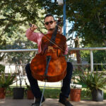 Görme engelli müzik öğretmeninden hastalara ‘ritim ve şarkılı terapi’